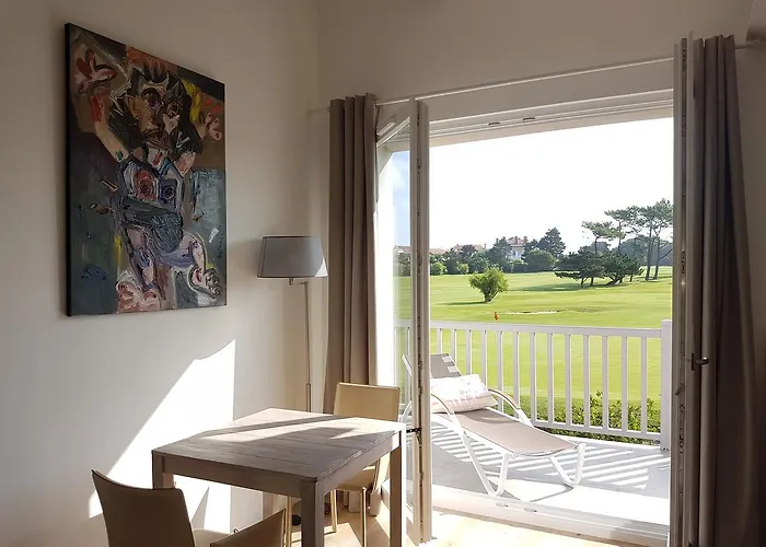 La Maison De La Cote فندق مبيت وإفطار بياريتز